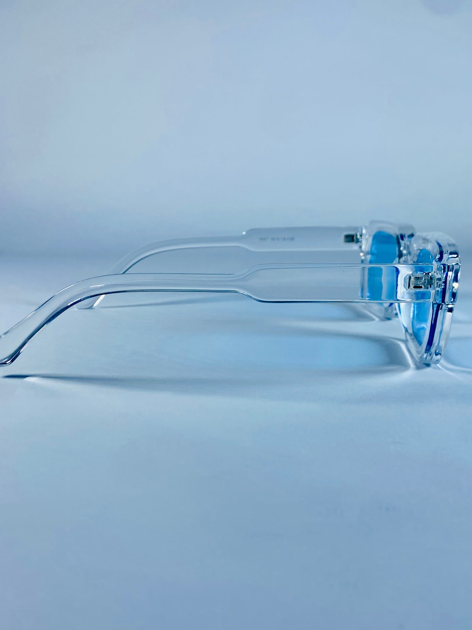 Lunettes de soleil Horus transparent/bleu